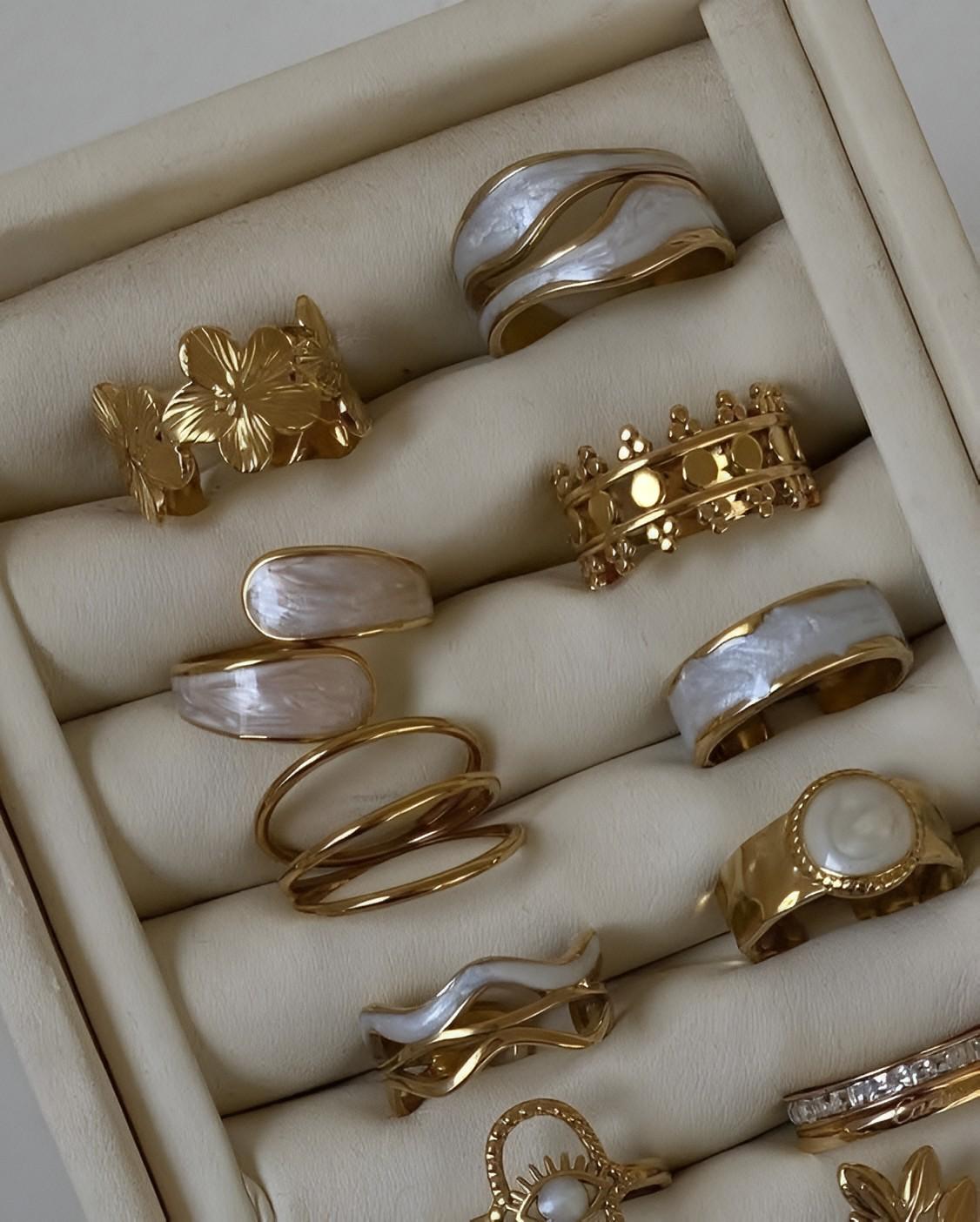 Anillos