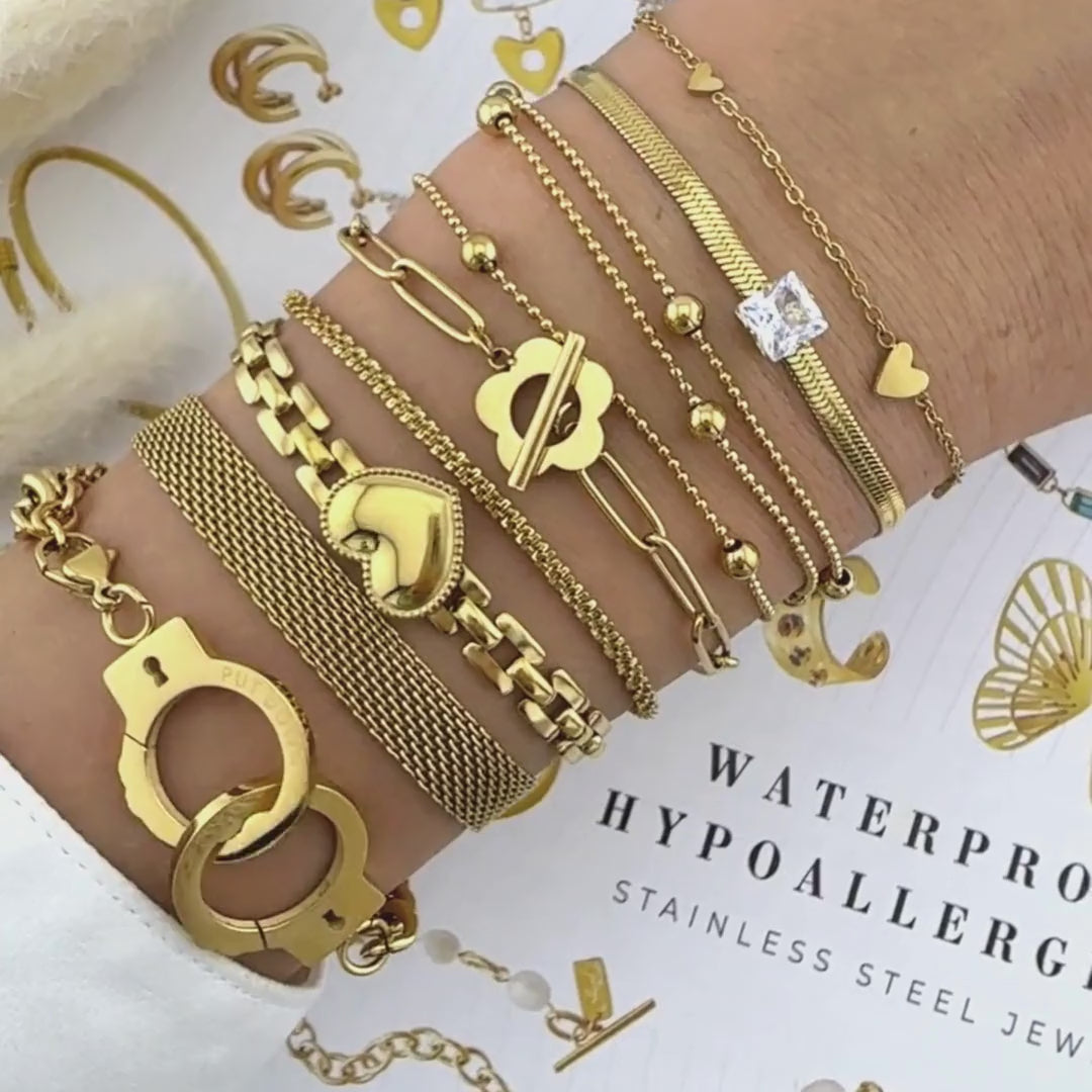 Pulsera “Corazón” – Acero chapado en oro de 18K